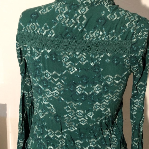 Mossimo Green Blouse - Picture 3 of 3